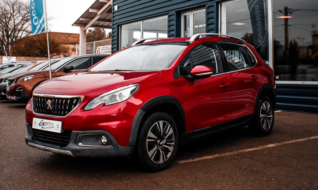 Peugeot 2008 rouge à vendre chez le Garage Garcia automobiles